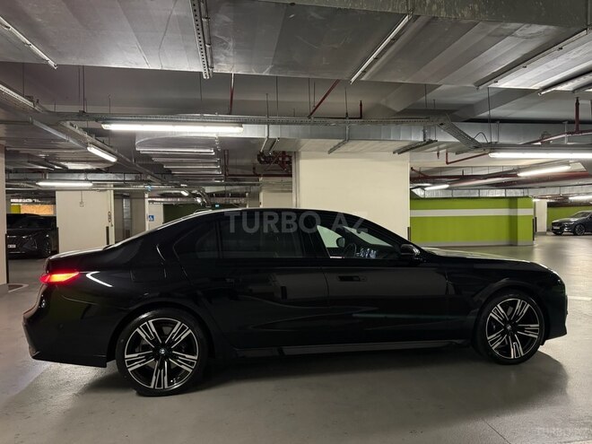 BMW 740 2022, 30,000 km - 3.0 л - Bakı