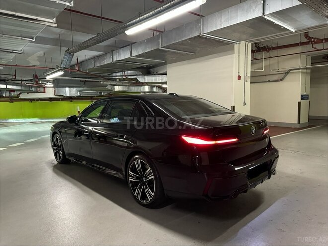 BMW 740 2022, 30,000 km - 3.0 л - Bakı
