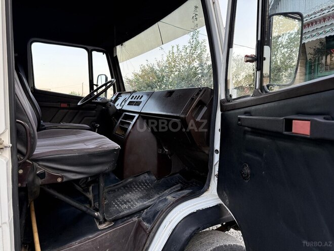 Mercedes 711 D 1991, 219,300 km - 4.0 l - Ağcabədi