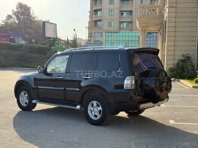 Mitsubishi Pajero 2007, 185,000 km - 3.0 l - Bakı