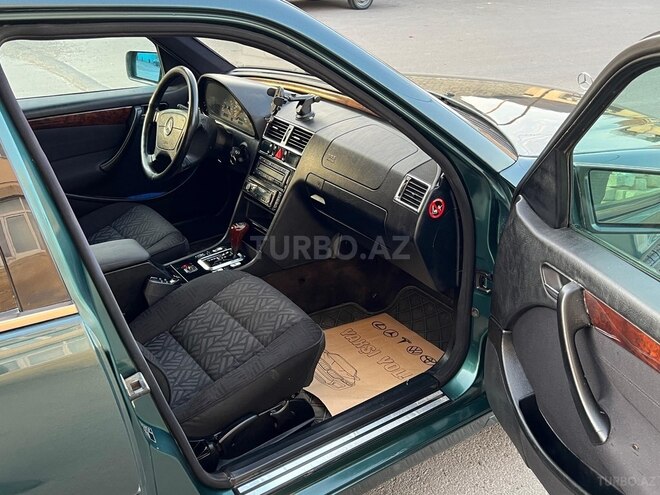 Mercedes C 180 1999, 250,000 km - 1.8 л - Gəncə