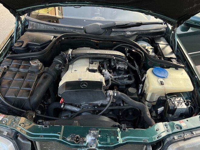 Mercedes C 180 1999, 250,000 km - 1.8 л - Gəncə