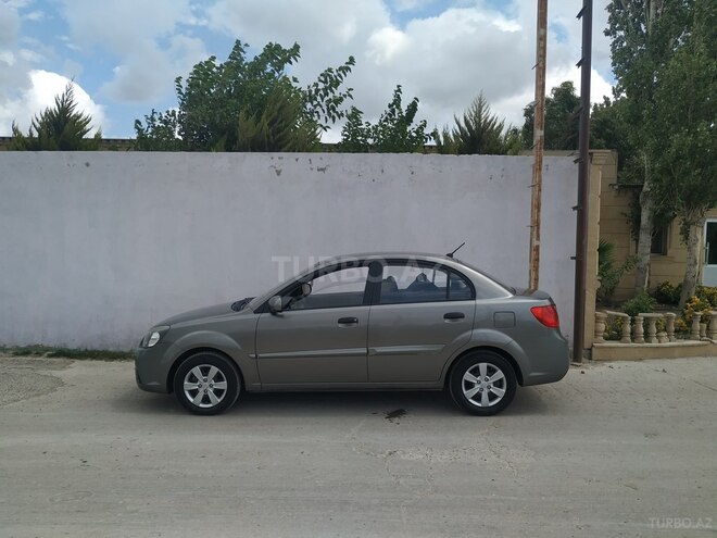 Kia Rio 2010, 242,000 km - 1.4 l - Bakı