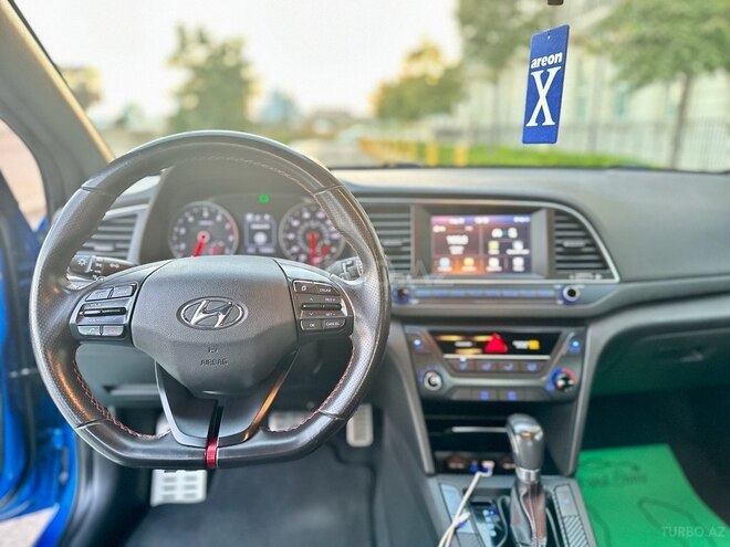 Hyundai Elantra 2017, 114,000 km - 1.6 l - Bakı
