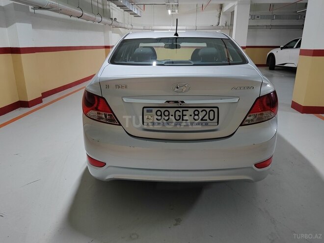 Hyundai Accent 2013, 272,000 km - 1.6 л - Bakı