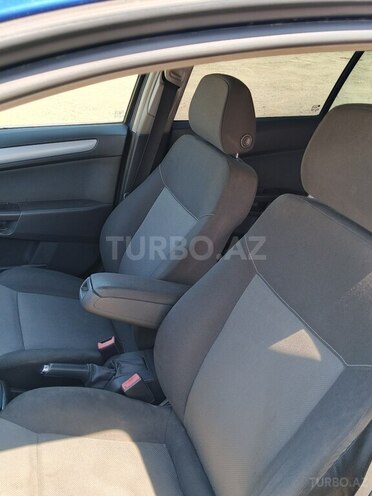 Opel Astra 2005, 175,000 km - 1.4 l - Bakı