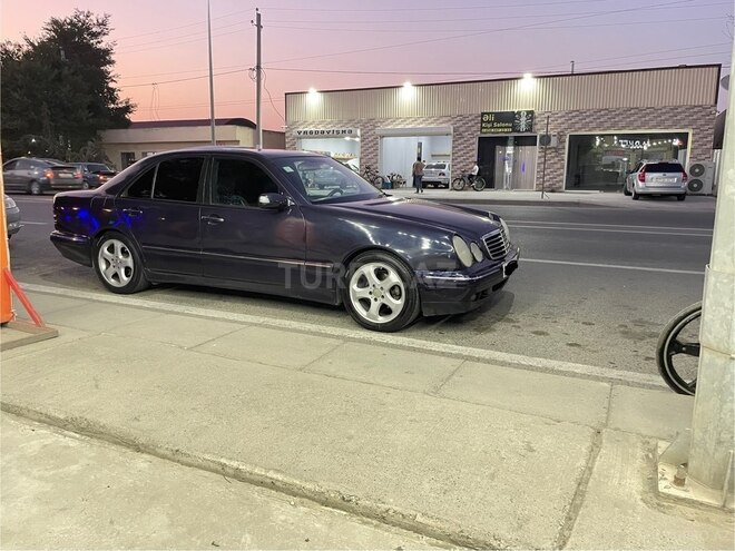 Mercedes E 220 2000, 250,000 km - 2.2 l - Sabirabad