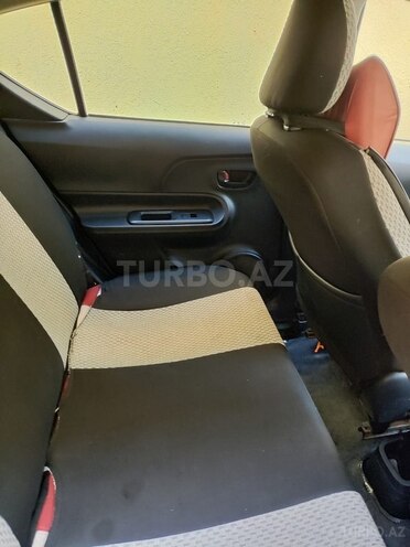 Toyota Aqua 2015, 186,000 km - 1.5 l - Bakı