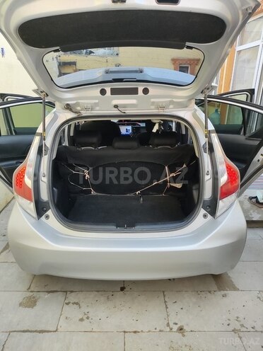 Toyota Aqua 2015, 186,000 km - 1.5 l - Bakı