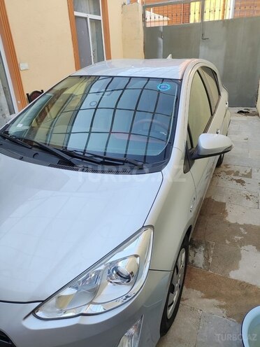 Toyota Aqua 2015, 186,000 km - 1.5 l - Bakı