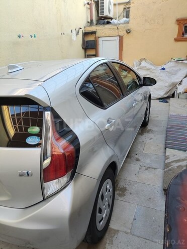 Toyota Aqua 2015, 186,000 km - 1.5 l - Bakı