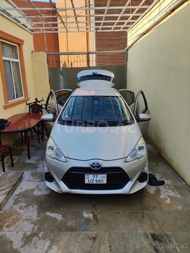 Toyota Aqua 2015, 186,000 km - 1.5 l - Bakı