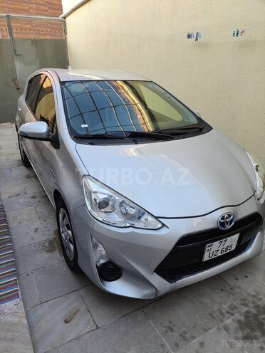 Toyota Aqua 2015, 186,000 km - 1.5 l - Bakı