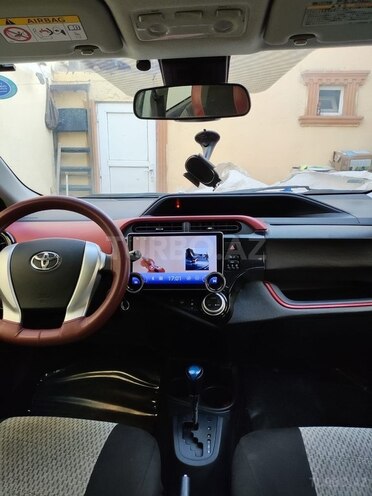 Toyota Aqua 2015, 186,000 km - 1.5 l - Bakı