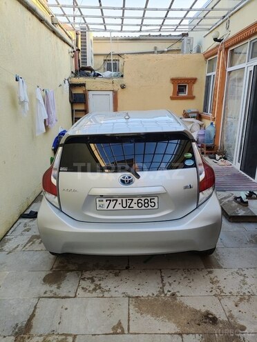 Toyota Aqua 2015, 186,000 km - 1.5 l - Bakı