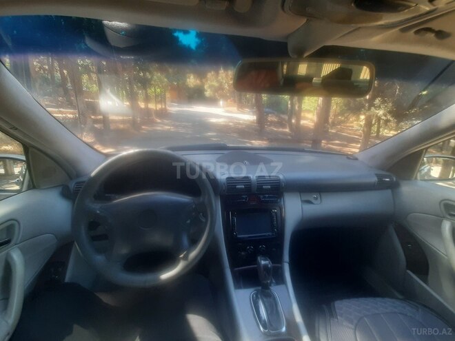 Mercedes C 220 2003, 280,000 km - 2.2 l - Bakı