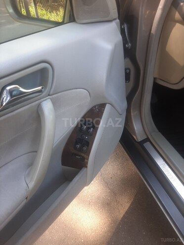 Mercedes C 220 2003, 280,000 km - 2.2 l - Bakı