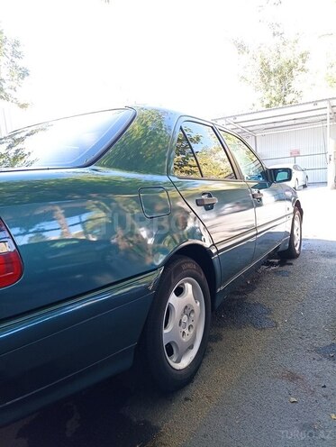 Mercedes C 240 1999, 367,000 km - 2.4 л - Bakı