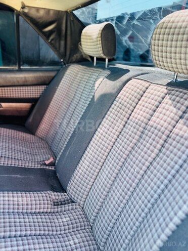 Mercedes 190-7