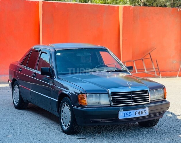 Mercedes 190-2