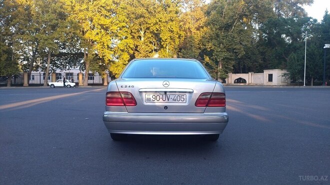 Mercedes E 240 1999, 404,568 km - 2.4 л - Gəncə