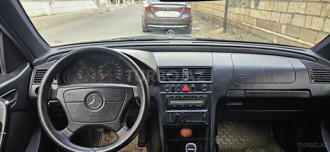 Mercedes C 220 1999, 450,000 km - 2.1 l - Bakı