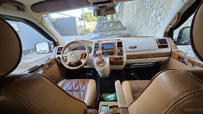 Volkswagen Caravelle 2009, 230,000 km - 2.5 l - Bakı