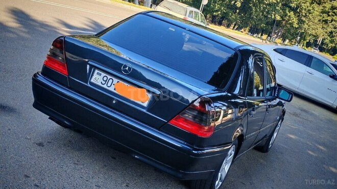 Mercedes C 220 2000, 299,126 km - 2.2 л - Masallı