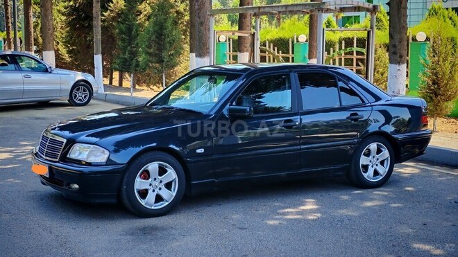Mercedes C 220 2000, 299,126 km - 2.2 л - Masallı