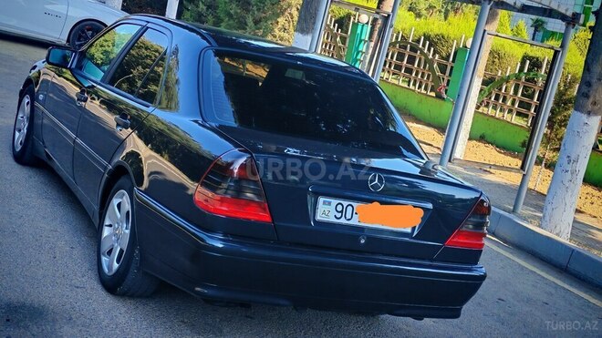 Mercedes C 220 2000, 299,126 km - 2.2 л - Masallı