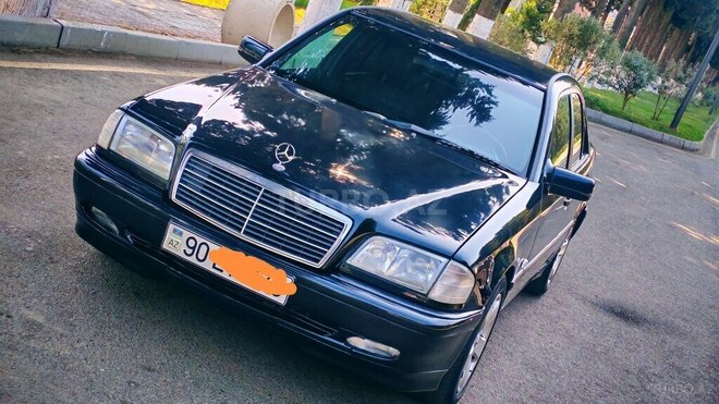 Mercedes C 220 2000, 299,126 km - 2.2 л - Masallı
