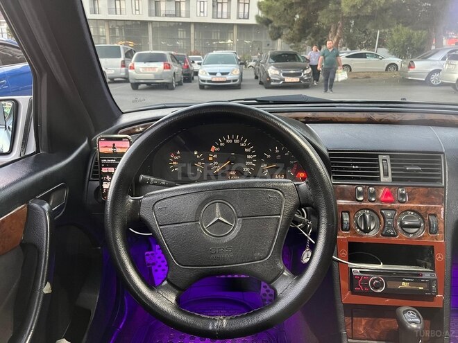 Mercedes C 180 1999, 560,000 km - 1.8 l - Bakı