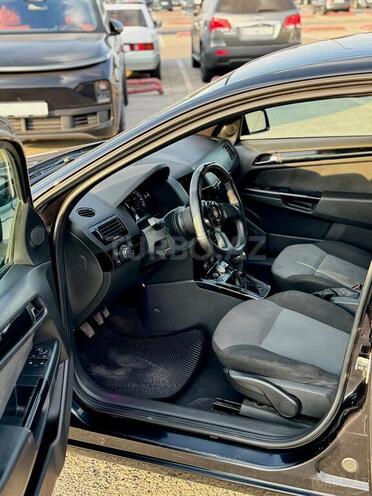 Opel Astra 2005, 311,000 km - 1.4 l - Bakı