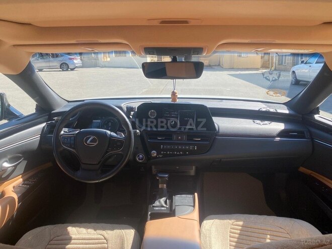 Lexus ES 300h 2022, 32,800 km - 2.5 l - Bakı