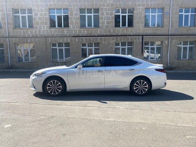 Lexus ES 300h 2022, 32,800 km - 2.5 l - Bakı