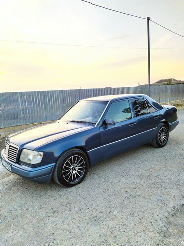 Mercedes E 220 1994, 396,542 km - 2.2 l - Şirvan