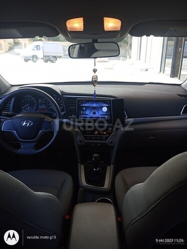 Hyundai Elantra 2016, 270,397 km - 2.0 л - Şamaxı