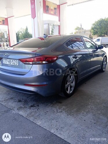 Hyundai Elantra 2016, 270,397 km - 2.0 л - Şamaxı