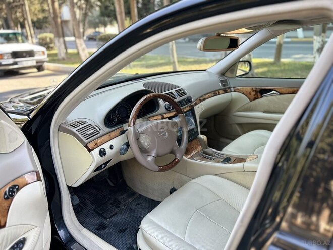 Mercedes E 320 2003, 444,000 km - 3.2 l - Sumqayıt