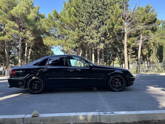 Mercedes E 320 2003, 444,000 km - 3.2 l - Sumqayıt