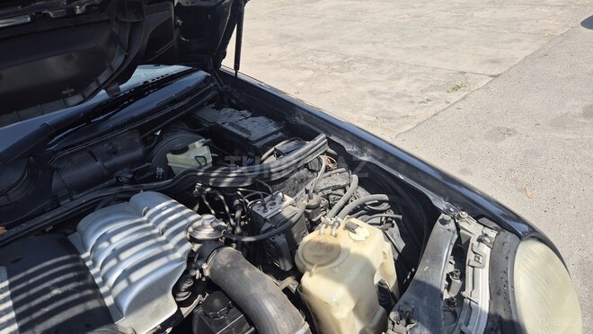 Mercedes E 220 1999, 595,165 km - 2.2 l - Sabirabad