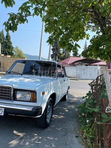 LADA (VAZ) 2107 2009, 150,000 km - 1.6 л - Qax