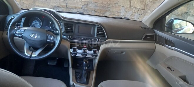 Hyundai Elantra 2019, 120,701 km - 2.0 l - Bakı