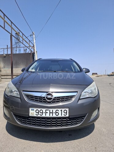 Opel Astra 2011, 319,000 km - 1.4 l - Bakı