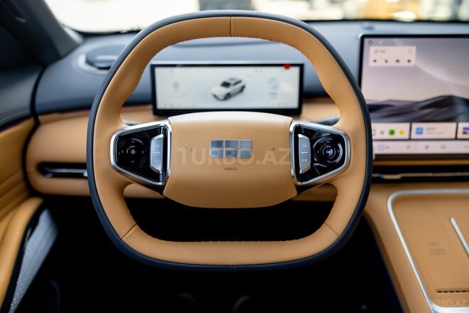 Geely Galaxy Starship 7-42