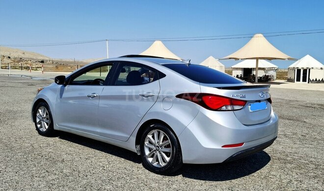 Hyundai Elantra 2015, 150,000 km - 1.8 л - Bakı