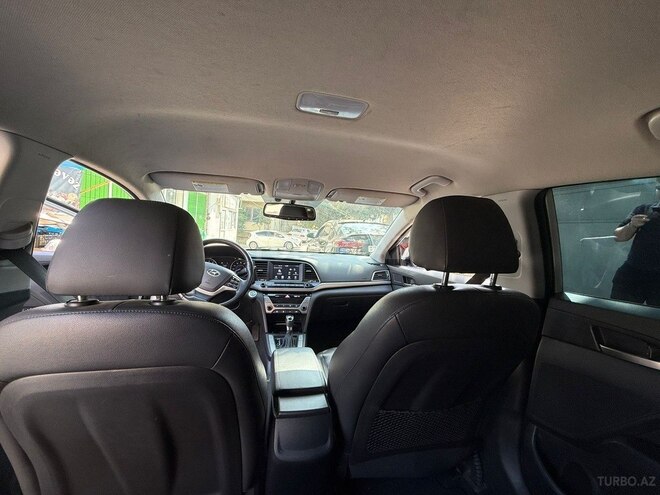 Hyundai Elantra 2018, 155,000 km - 2.0 l - Bakı
