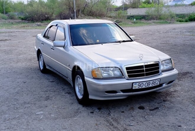 Mercedes C 200 1994, 405,680 km - 2.0 л - Ucar