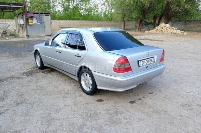 Mercedes C 200 1994, 405,680 km - 2.0 л - Ucar