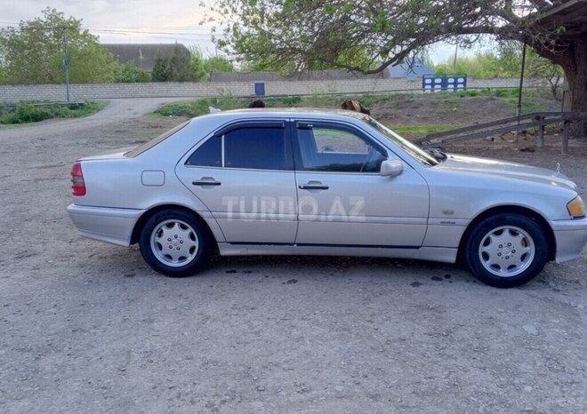 Mercedes C 200 1994, 405,680 km - 2.0 л - Ucar